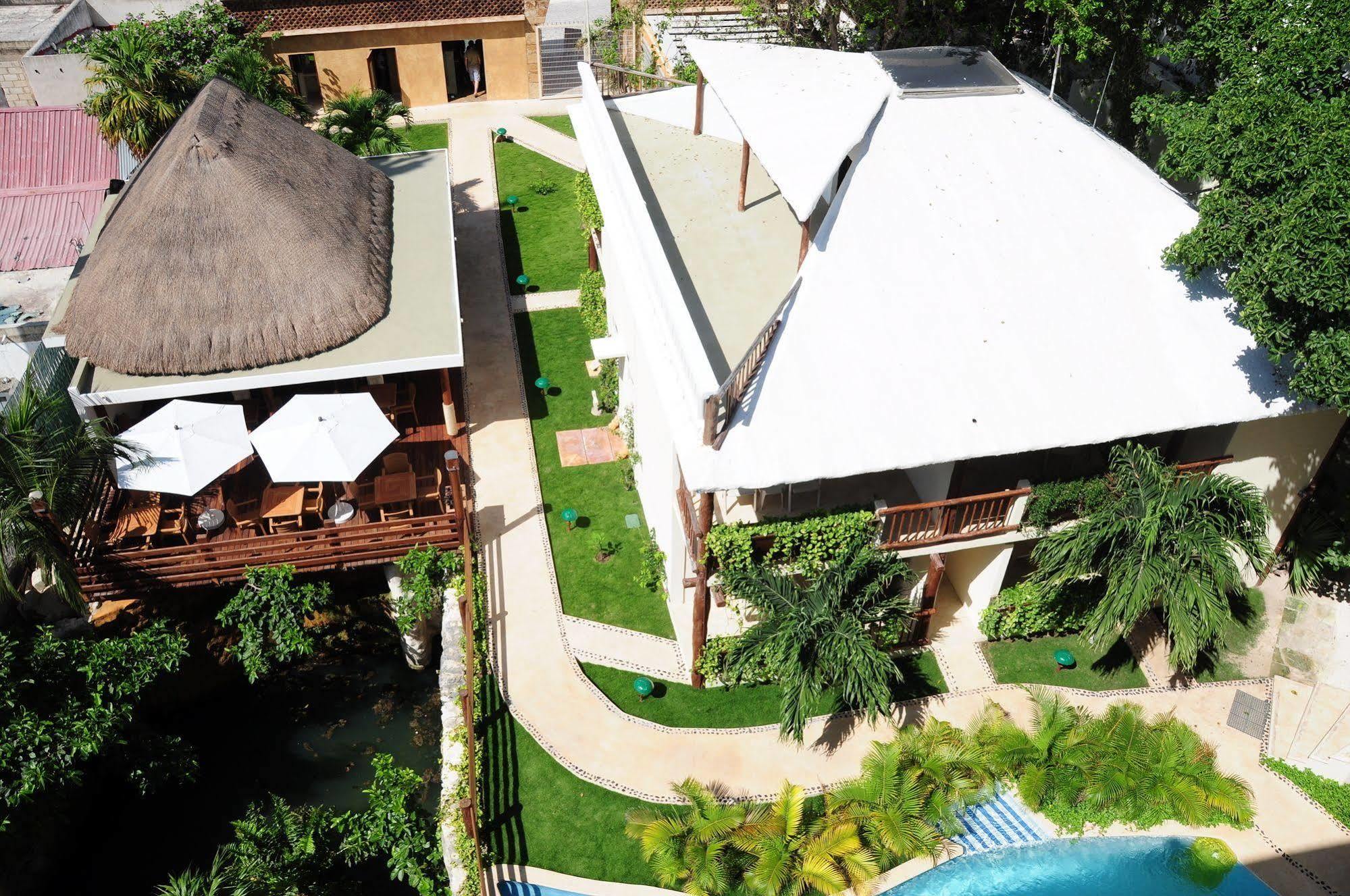 Hotel Posada Sian Kaan Playa Del Carmen Esterno foto